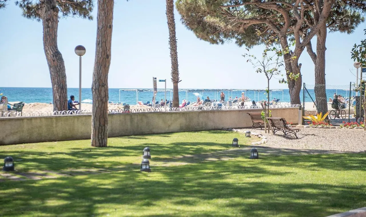 Tarracohomes, Beach Apartment With Terrace In كامبريلس